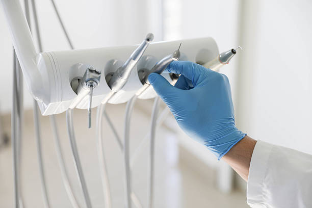 Professional Emergency Dentist technician working in Durant, OK